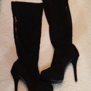 kardashian-kollection-knee-high-boots